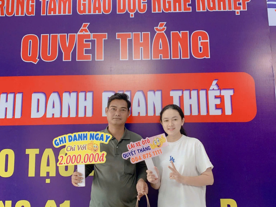 Ghi danh tại Trung tâm Quyết Thắng.